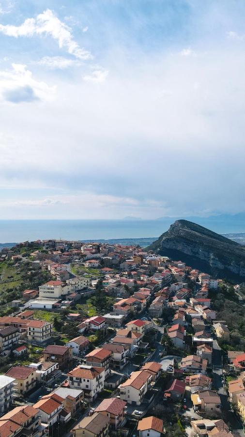 Appartamento "Il Geranio" Trentinara 外观 照片